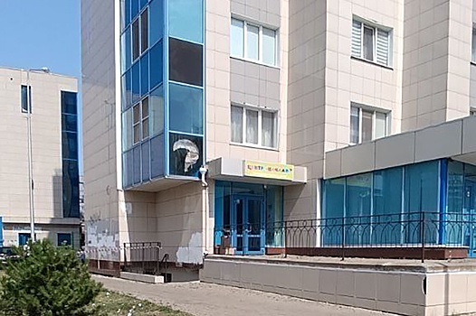 Обломки БПЛА повредили многоэтажный жилой дом в Белгороде