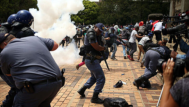 Пять человек погибли во время беспорядков в ЮАР
