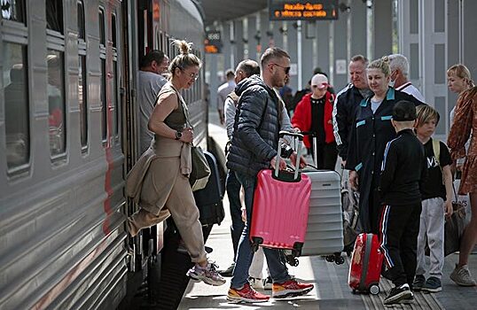 Россияне на майские праздники пересели на поезда и автобусы