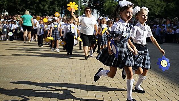 «Это просто катастрофа»: россиянка о сборах детей в школу