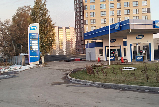 Новосибирские автомобилисты сообщают об отсутствии топлива на частных АЗС