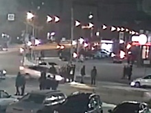 В Омске водитель сбил пешеходов на островке безопасности