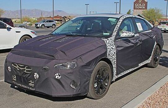 В Сети впервые появились снимки Hyundai Elantra следующего поколения