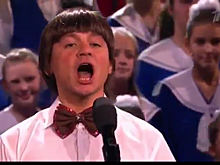 Олешко порадовал подписчиков образом солиста детского хора