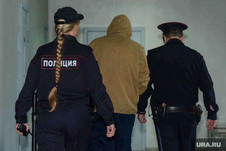 Житель Березников предстанет перед судом за тройное убийство монтировкой