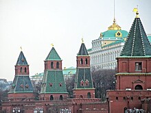 Кран, упавший на крейсер «Адмирал Кузнецов», до сих пор находится на палубе