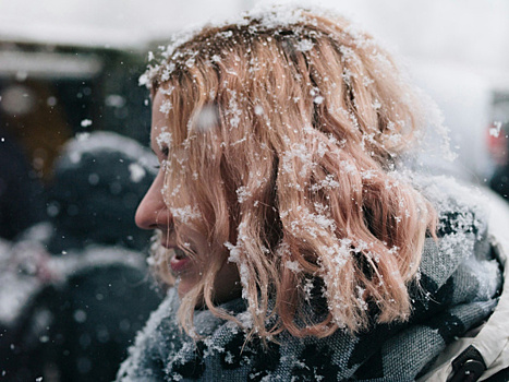 Оториноларинголог Кочергин рассказал, может ли холод вызвать головную боль