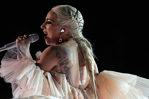 Леди Гага прервала концертный тур из-за проблем со здоровьем