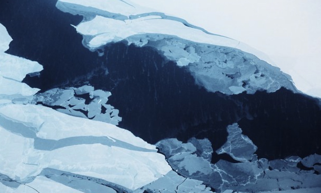 Лед в одном месте Земли очень сильно потолстел