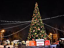 В Сургуте убирают елки и новогоднюю иллюминацию: когда закроют городки