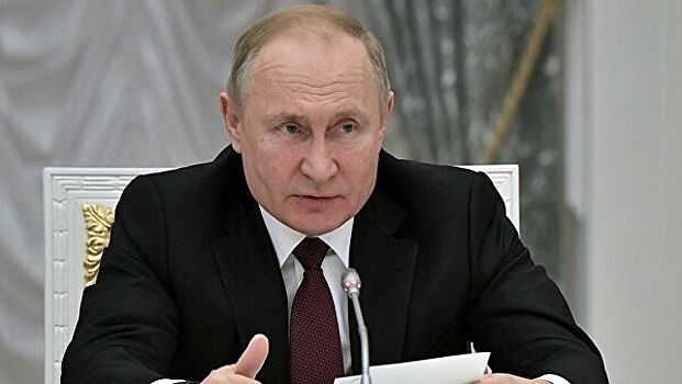 Путин похвалил правительство Медведева