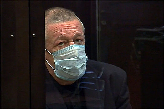 Адвокат: потерпевшие по делу Ефремова согласились взять компенсацию