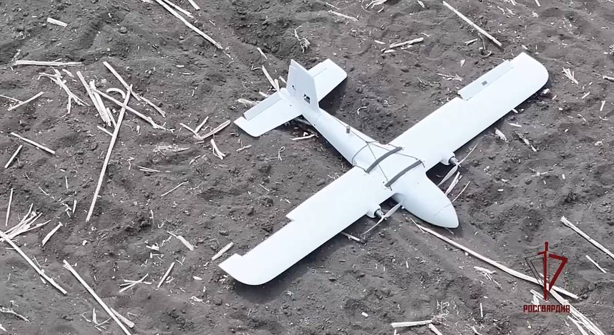 Уничтожение росгвардейцами боевого дрона ВСУ с минами попало на видео