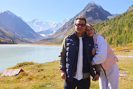 Деревянко на Алтае, Николаев в Подмосковье: как звезды проводят бабье лето