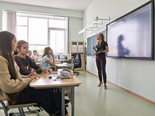 Минпросвещения решило проблему с нехваткой учителей в школе Екатеринбурга