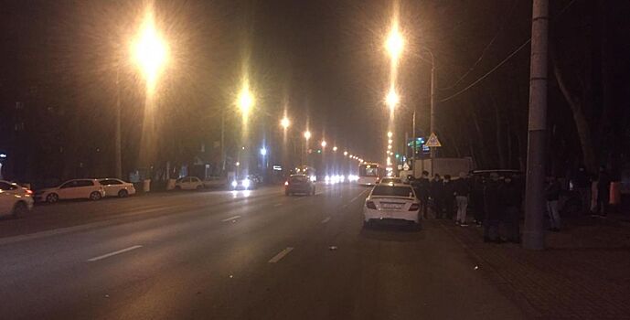 Автомобиль насмерть сбил пешехода на Стачки в Ростове