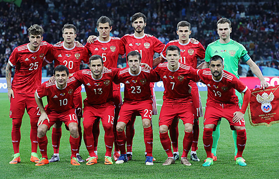 Сборная России опустилась на рекордно низкое место в рейтинге ФИФА