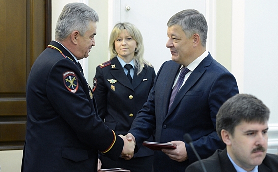 Начальник УВД по СЗАО награжден знаком «Почетный сотрудник МВД России»