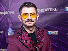 Одна беременная, другая — в разводе. Михаил Галустян и его женщины. Кто заставил артиста измениться?