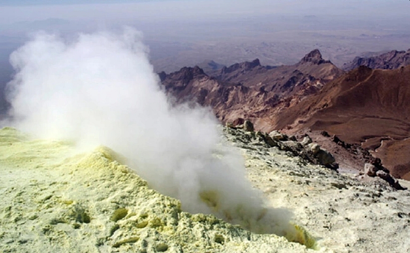 В Иране проснулся спавший 700 тыс. лет зомби-вулкан