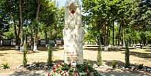 В Ростове появился памятник, посвященный подвигу медиков в борьбе с COVID-19