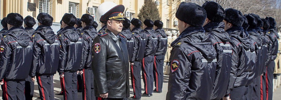 Полицейские и общественники в Республике Коми проводят с молодежью профилактические беседы на тему вовлечения в антиобщественные группировки