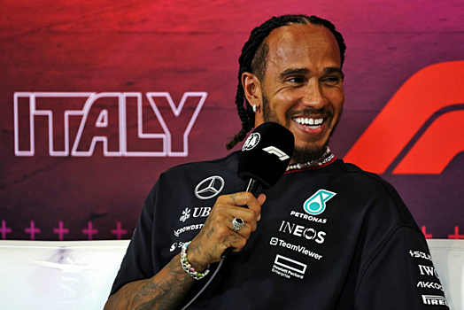 Хэмилтон: Я давно говорю, команде надо выбрать Антонелли