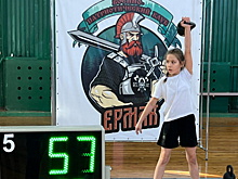 В Новосибирской области 11-летняя школьница подняла 6-килограммовую гирю 334 раза подряд