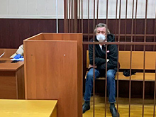 Слова поддержки: может ли общество спасти Михаила Ефремова от срока