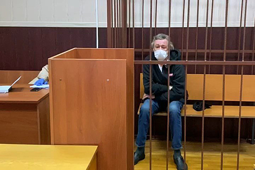 Адвокат заявила, что Ефремов не предлагал семье Сергея Захарова деньги