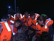 Al Jazeera: военные Израиля перехватили судно с активисткой Гретой Тунберг