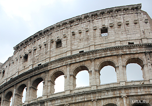 Италия назвала сроки открытия границ для туристов из России