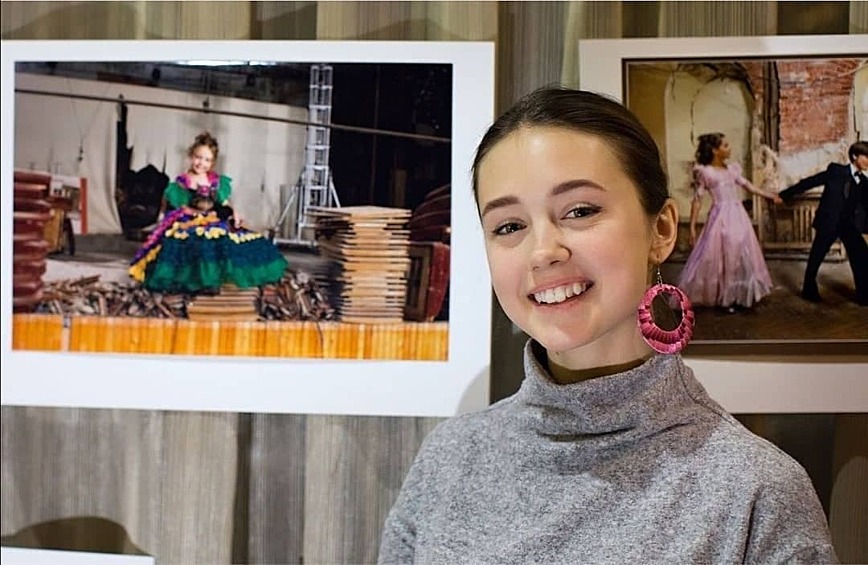 В отличие от своих коллег по сериалы Мирославы Карпович, Елизаветы Арзамасовой и Дарьи Мельниковой Екатерина Старшова не стала актрисой. 