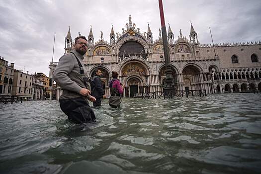 Наводнений в Венеции больше не будет. Теперь там работает «Моисей»