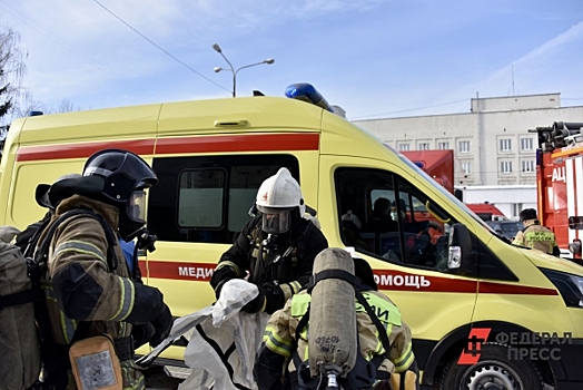 Пожар на уникальном судне произошел во Владивостоке: есть погибшие