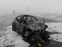 BMW под Самарой столкнулся с фурой и сгорел