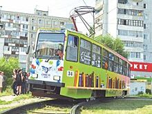 В Омске ко Дню города выйдет празднично оформленный общественный транспорт