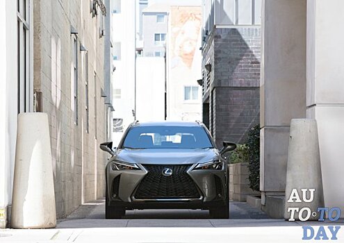 Кроссовер Lexus UX будет доступен по подписке