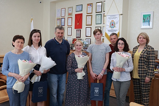 Глава Дзержинска поздравил обладателей звания «Ученик года»