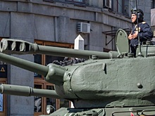 Самую большую в мире копию Знамени Победы пронесли на параде в Ставрополе