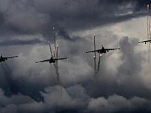 Российская боевая авиация третьи сутки подряд бомбит в Сирии формирования «чёрного халифата»