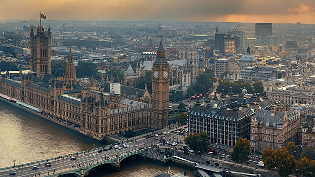 В Лондоне у здания парламента установили виселицу