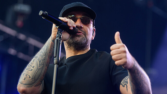 Стало известно, какой артист интересует россиян больше всего