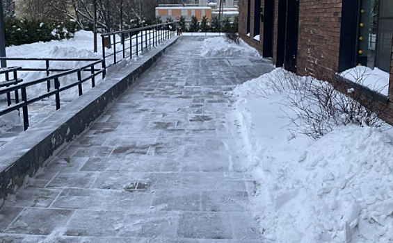 Уборка снега в Северном Бутове проходит в усиленном режиме