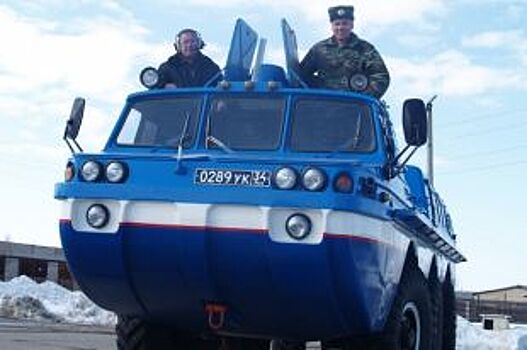 Космонавты попросили у челябинских спасателей казахстанских яблок