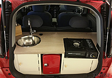 Крошечный электрокар Peugeot превратили в мобильную кухню