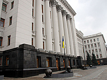 У офиса Зеленского столкнулись полиция и националисты