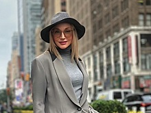 Кристина Орбакайте прогулялась по Нью-Йорку в стильном костюме