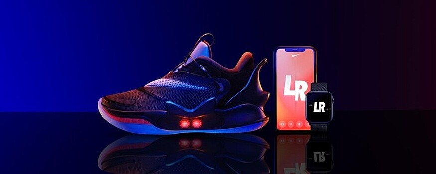 Nike представила кроссовки будущего с автоматической шнуровкой