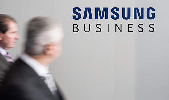 Операционная прибыль Samsung упала до минимума за 14 лет